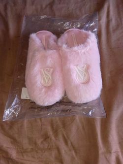 Victoria's Secret Pink Fuzzy Slippers