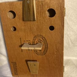 Cigar Box fiddle - folk art