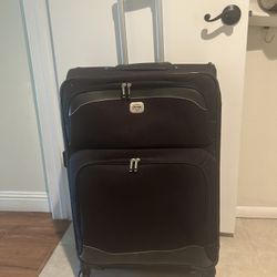 Jeep4 wheel Black Suitcase-30 1/2 x 19 1/2 x 12”-64th St & Bell