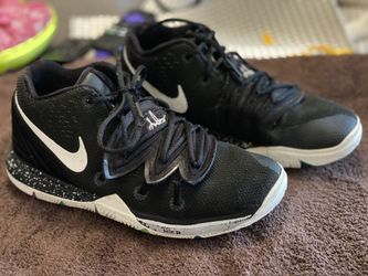Kyrie Irving 5 black magic kids size
