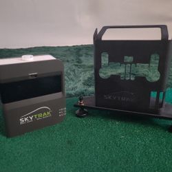 SkyTrak Golf Simulator Launch Monitor Excellent Condition