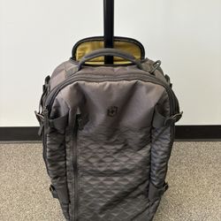 Alpine Swiss Victorinox Rolling Bag Luggage 