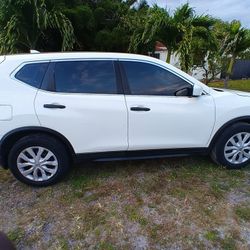 2020 Nissan Rogue