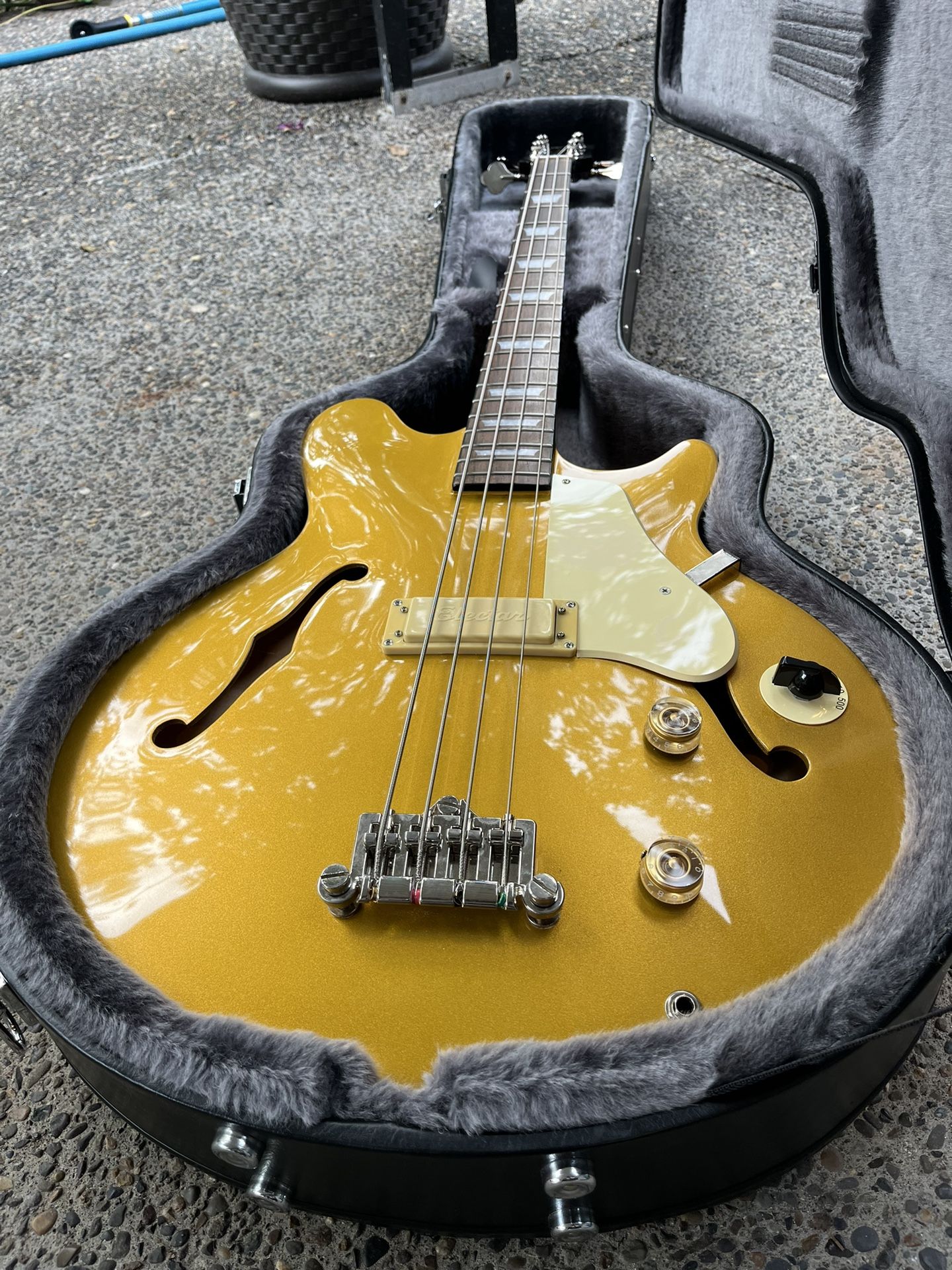 2010 Epiphone Jack Cassidy bass(nea
