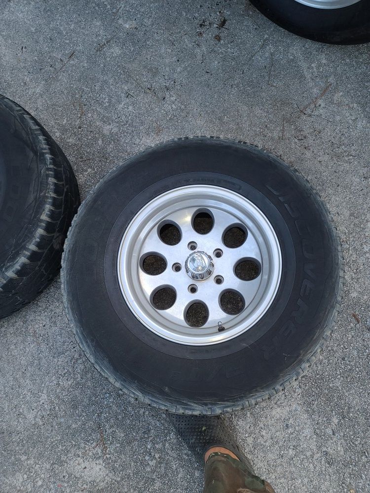 16" f150 set of rims and tire