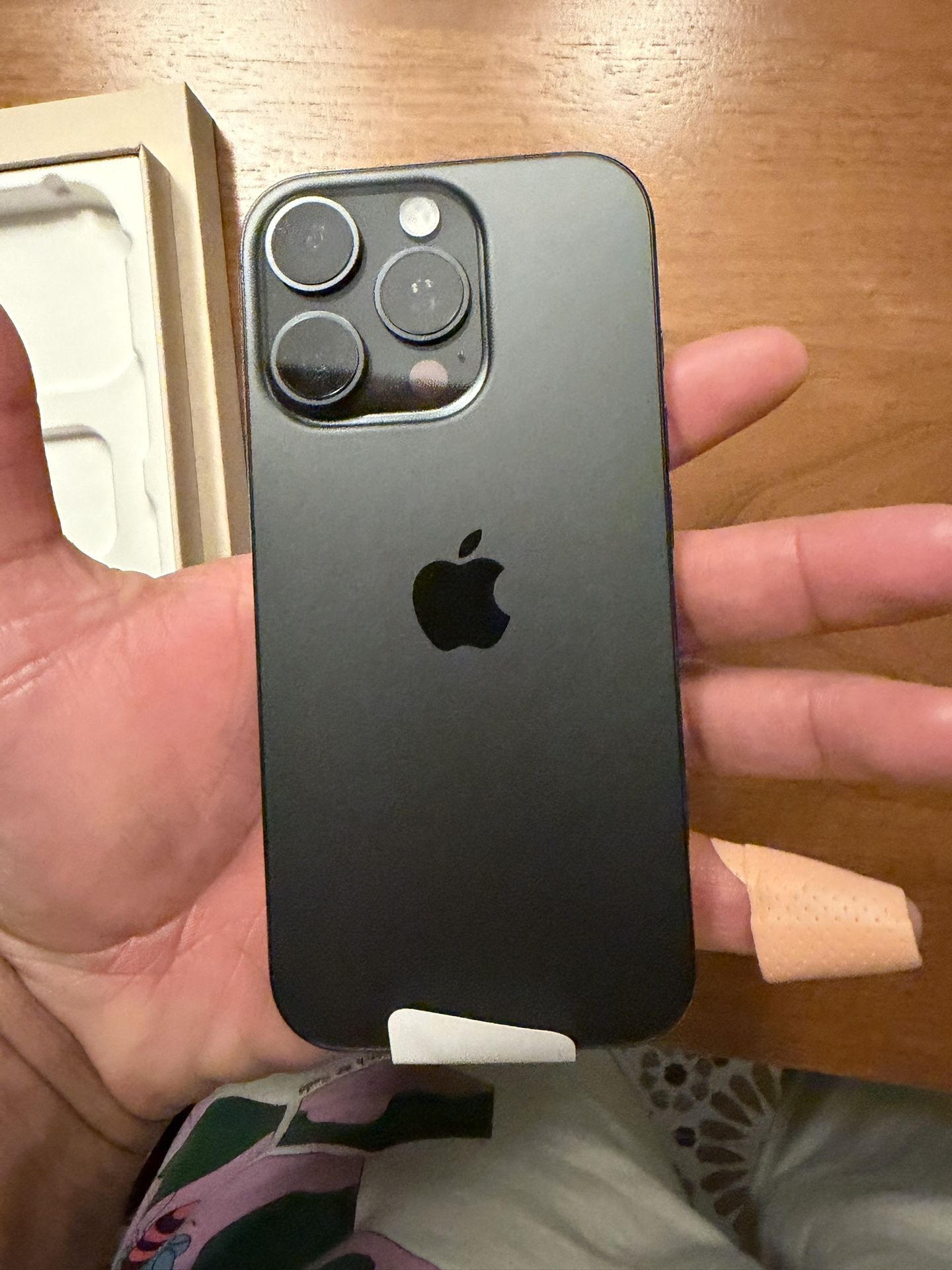 iPhone 16 Pro