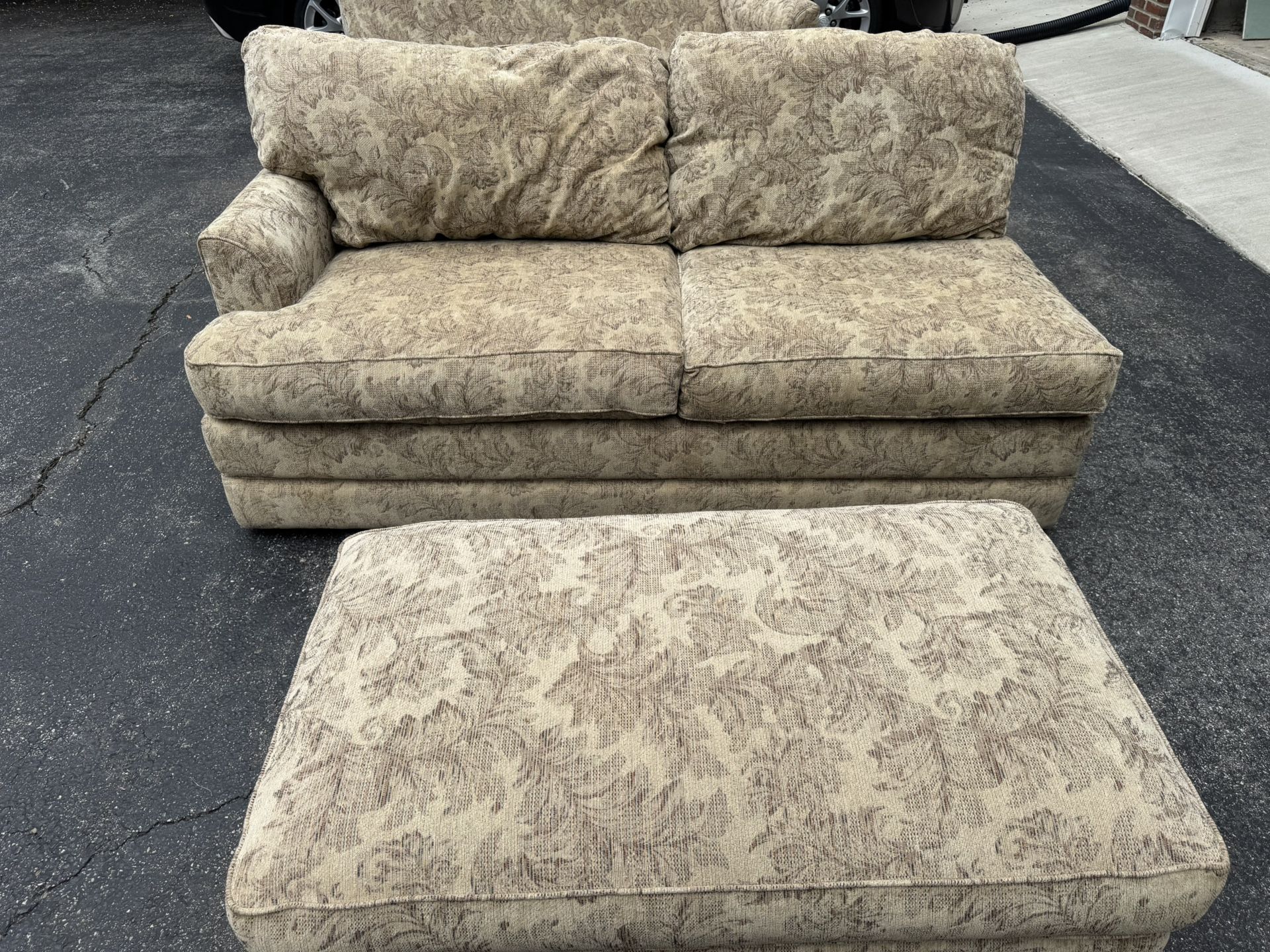 Large La-Z-Boy Multi-Piece Sectional Sofa