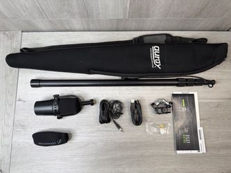 Shure MV7 Podcast Microphone Bundle with Auray Boom Pole & Extras (A1D032475)