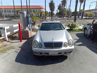 Mercedes 202 CLK 320