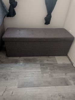 COLLAPSIBLE STORAGE OTTOMAN