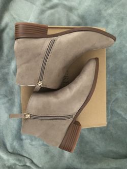 J Crew Factory Sueded Flat Ankle Boots gray 8.0