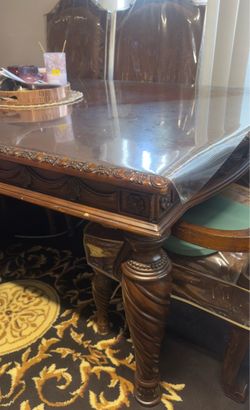 Dining table with 6 chairs