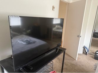 Pioneer 50” 4K Smart TV – Excellent Condition