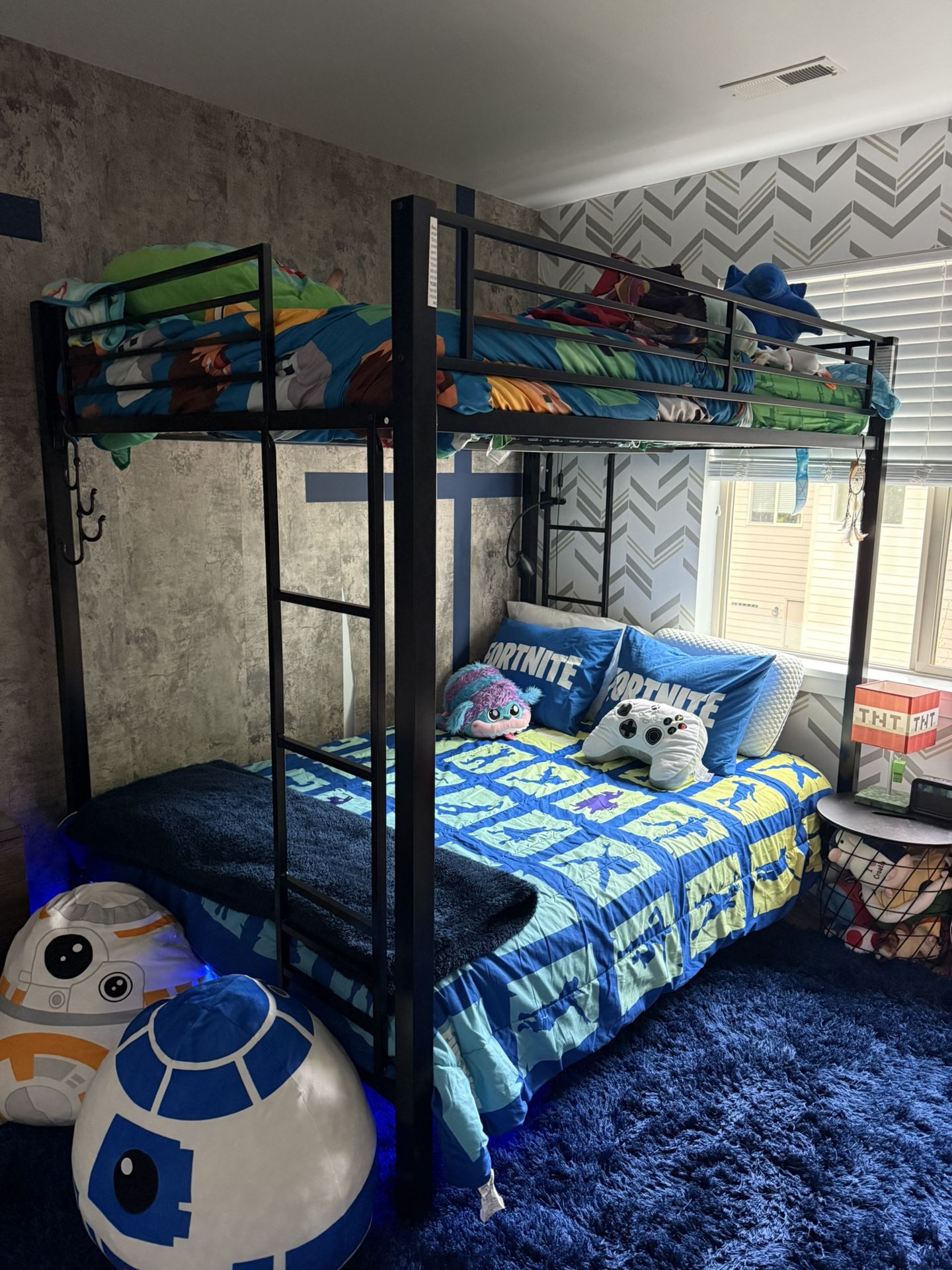 Twin Bunk Bed