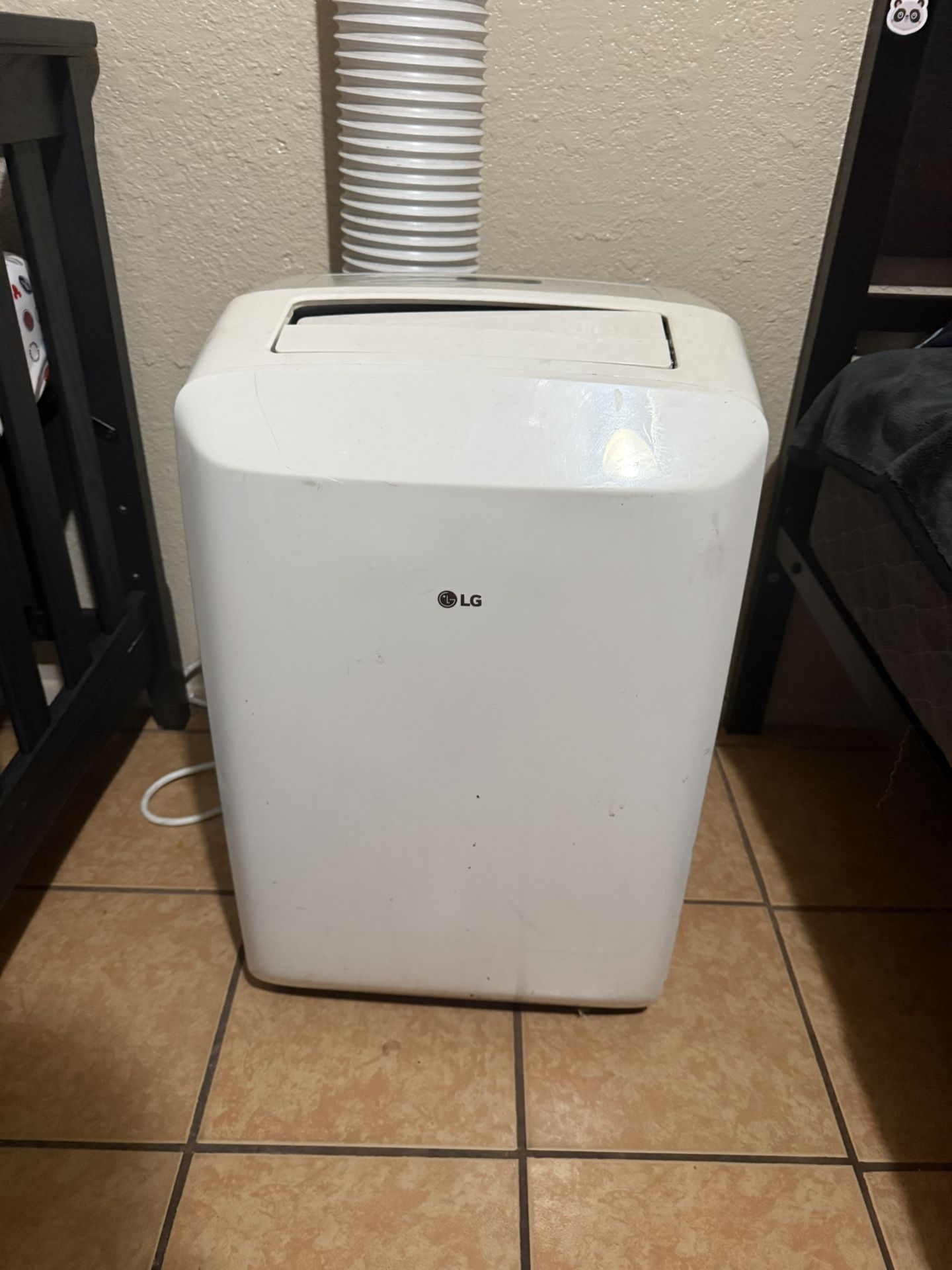 LG Window Ac Works Great 💯120$