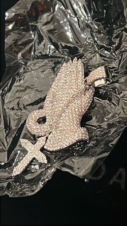 Diamond pendant