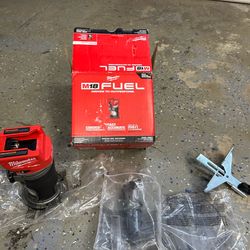 M18 Fuel compact router