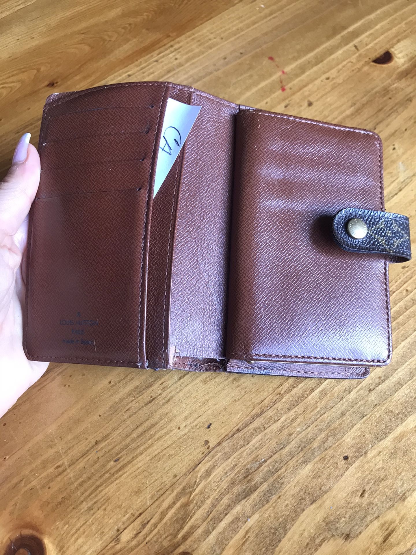 Authenticated Louis Vuitton Capucines Wallet On Chain Crossbody Bag for  Sale in Surprise, AZ - OfferUp