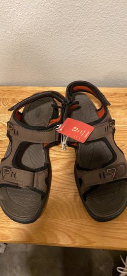 Men’s sandals (size 13)
