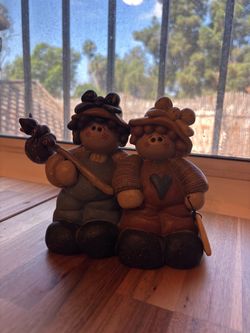 Ceramic Country Folk Figurine Pair