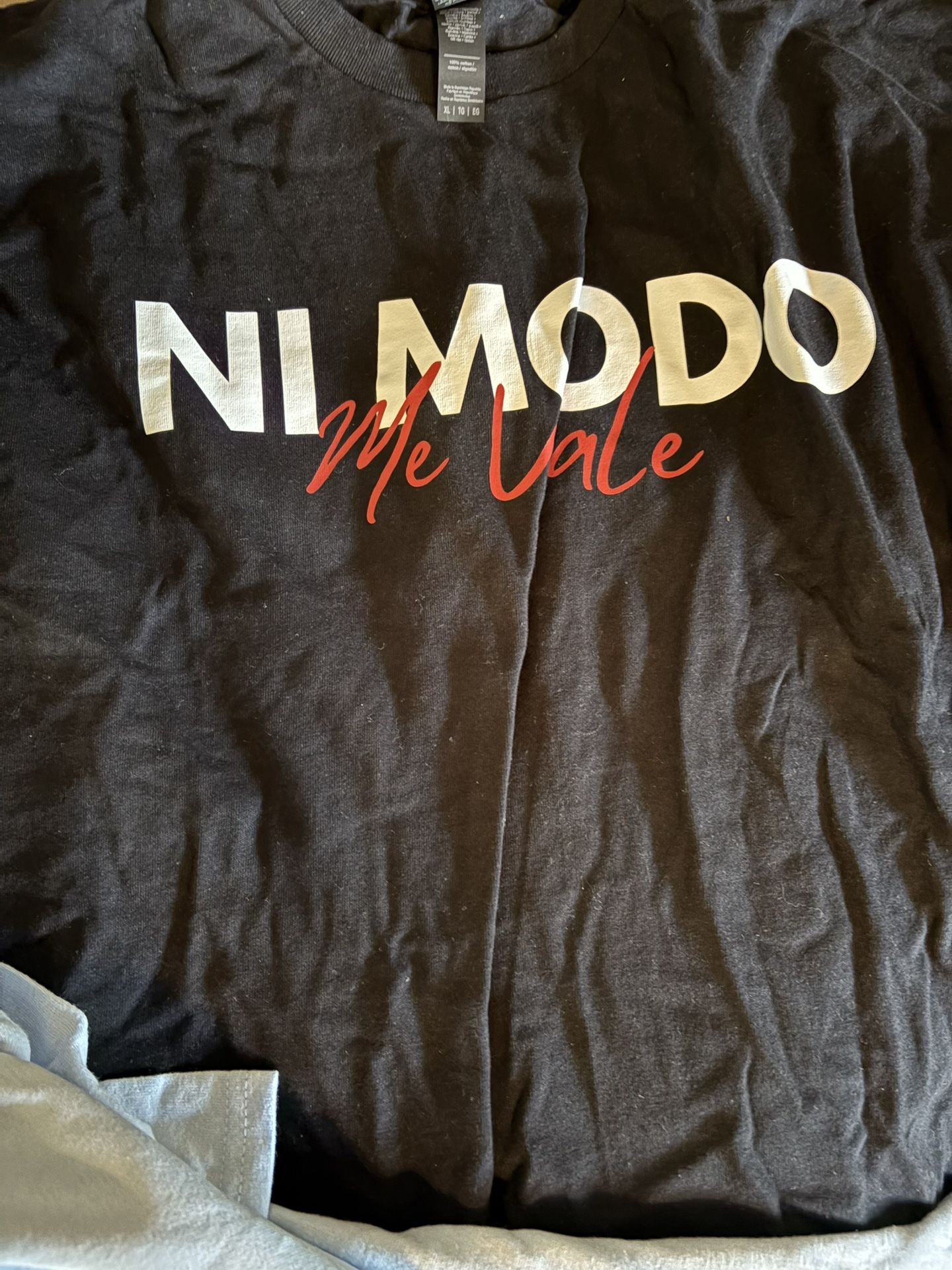 T-shirt “Ni Modo Me Vale “