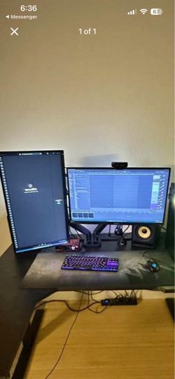 (Need gone!) Dual Gaming HP OMEN 1440P 240Hz Monitors with Desk mount