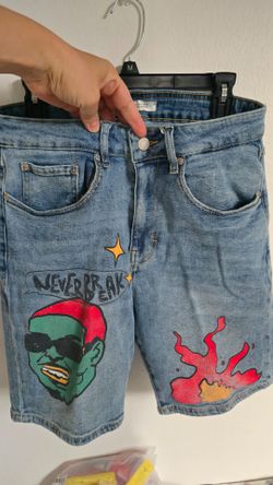 Zara Men's Denim Shorts Size 31 Light Wash Graphic Print