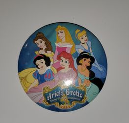 DISNEYLAND/California Adventure Ariel's Grotto pin back button Princess Celebrat