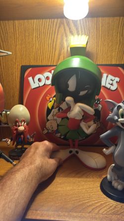 Rare Rutten 15” Looney Toons Limited Edition figures