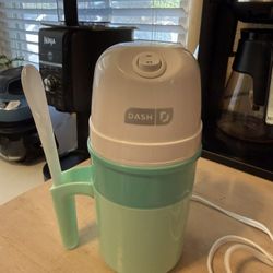 Ice cream maker