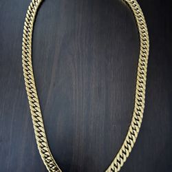 Stainless steel Gold Cuban Link Chain!