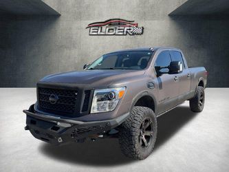 2018 Nissan TITAN XD