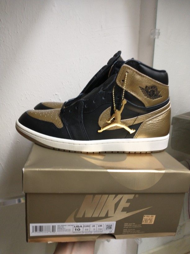 New Air Jordan 1 Retro High Men Size 10 Saints