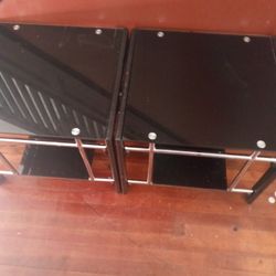 2 End Tables ....few Scratches In Great Condition.