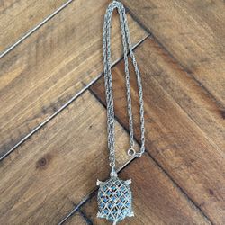 Vintage Style Turtle Pendant Necklace