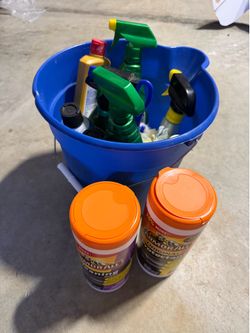 Bucket of Car Cleaning Detailing Supplies Lot! Armor All Turtle Wax etc.