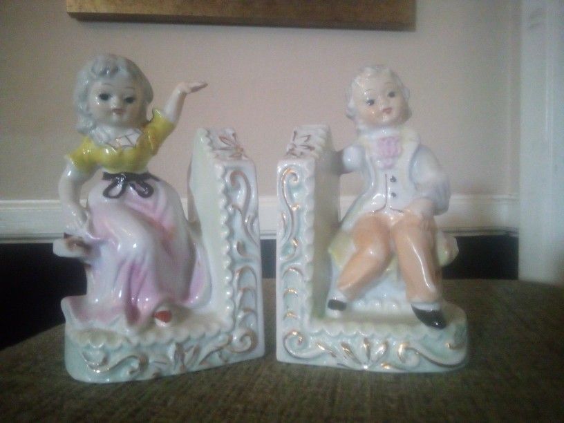 MOVING AND CAN'T TAKE IT WITH! - Girl And Boy Bookends $20 OBO