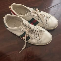 Gucci sneakers size 6 run big