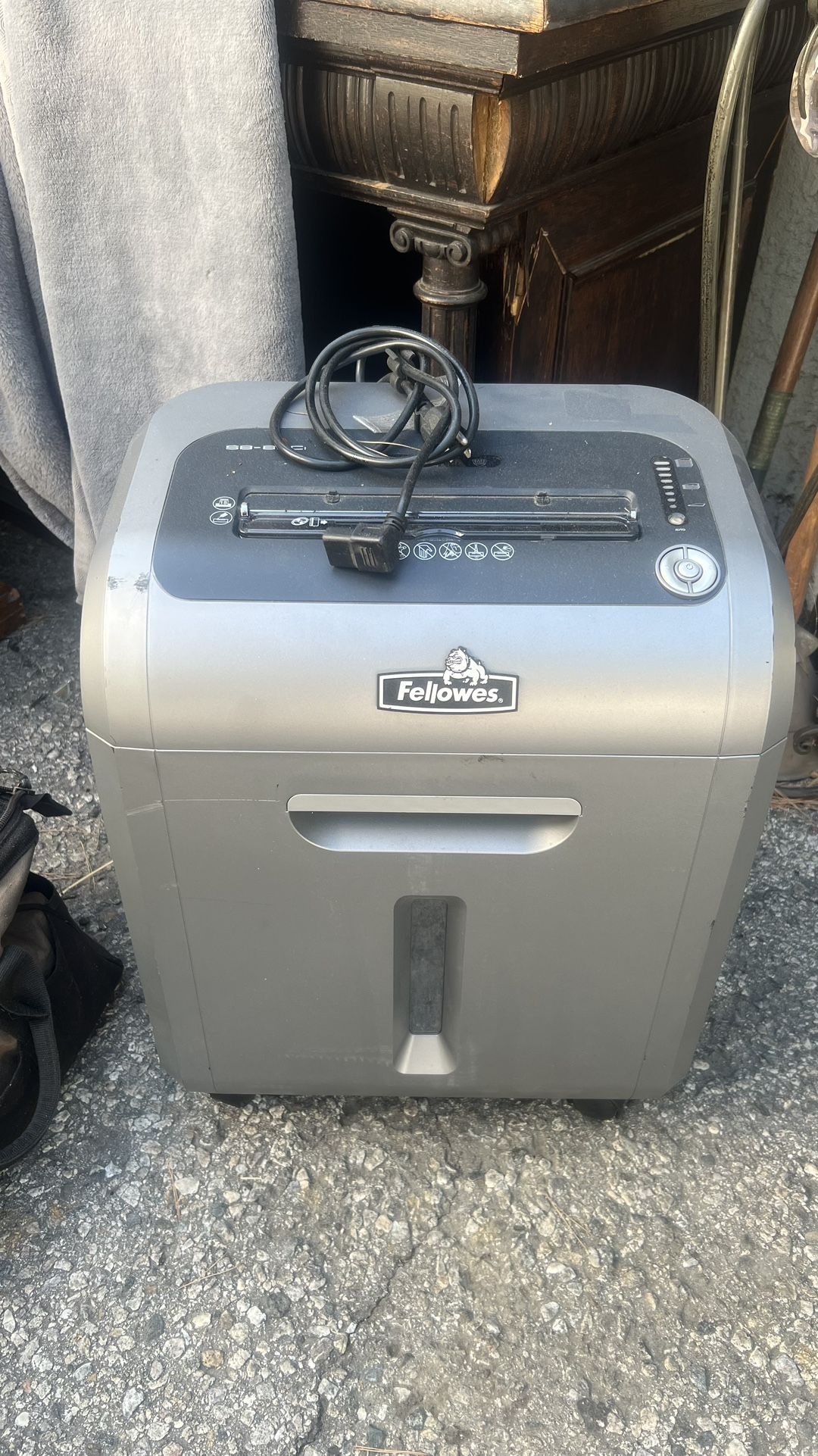 Fellowes SB-89Ci - Shredder - Used/Great condition- Professional shredder
