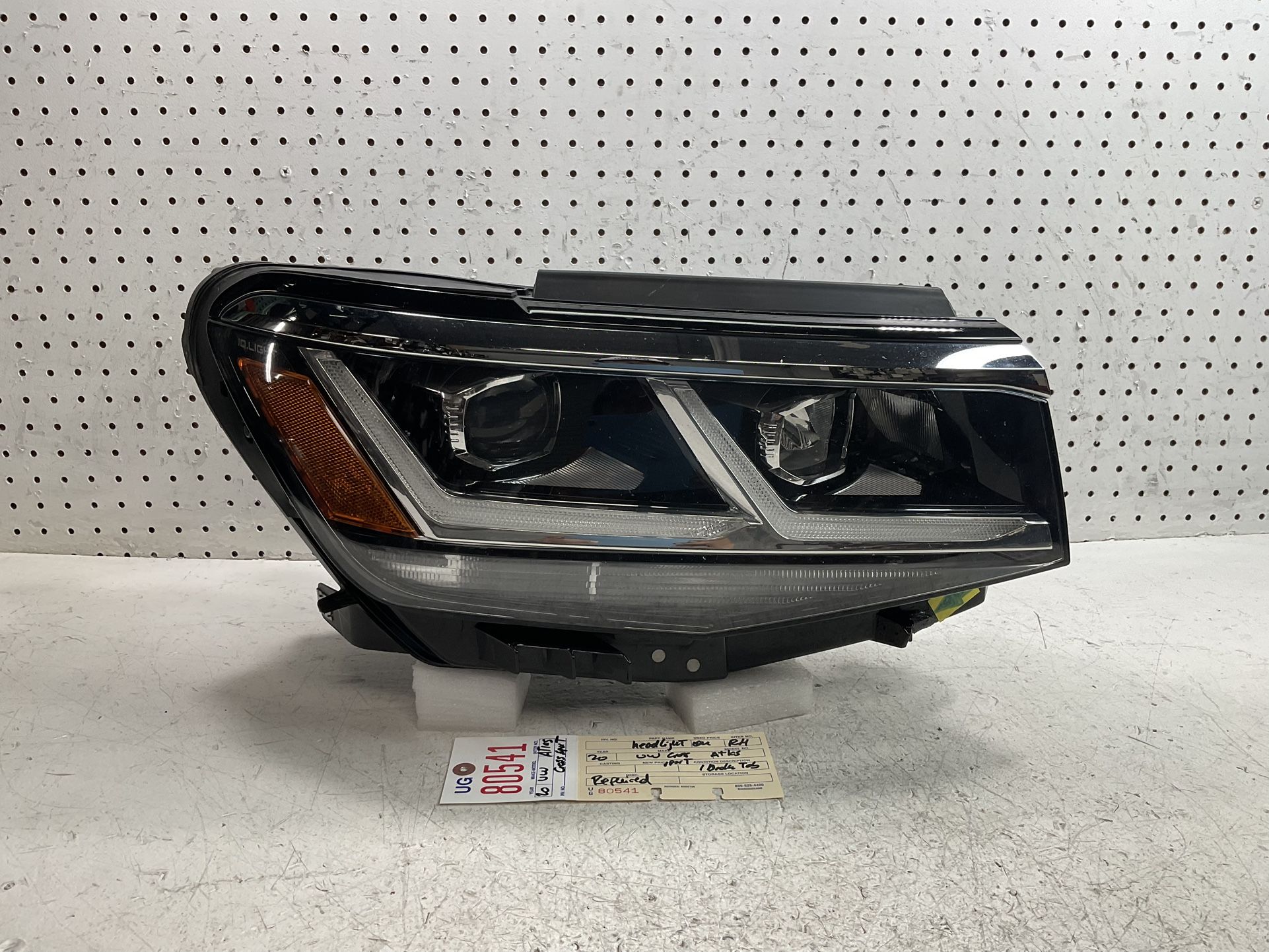 2020 VOLKSWAGEN ATLAS CROSS RIGHT SIDE LED HEADLIGHT LAMP OEM