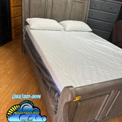 Queen Grey Wooden Bed Frame Cama. 