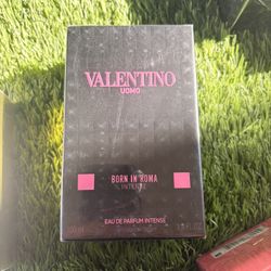 Valentino Uomo born in roma intense 