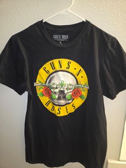 Guns and Roses t-shirt sz. Small