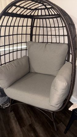 Large Egg chair used excellent condition