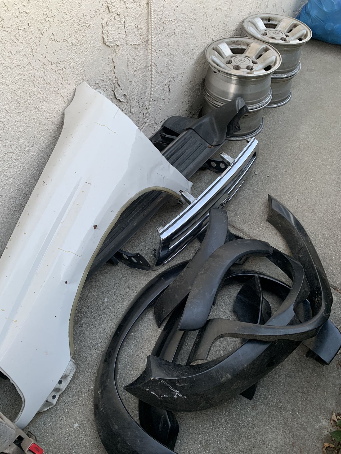 3rd Gen 4Runner Parts 1999 Make Me An Offer For Lot