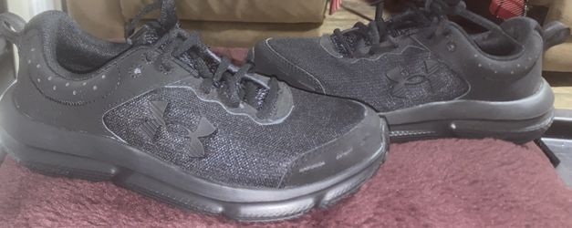 Under Armor Size 7 Women