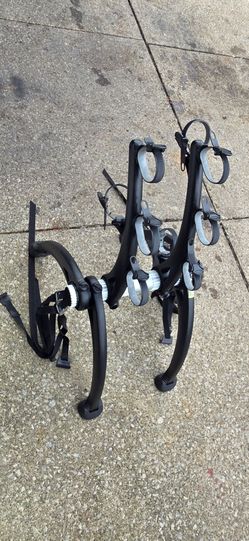 SARIS BONES BIKE RACK - HOLDS 3 BIKES