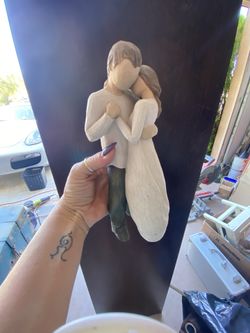 8 In Tall Collectible Willow Tree Couple statue