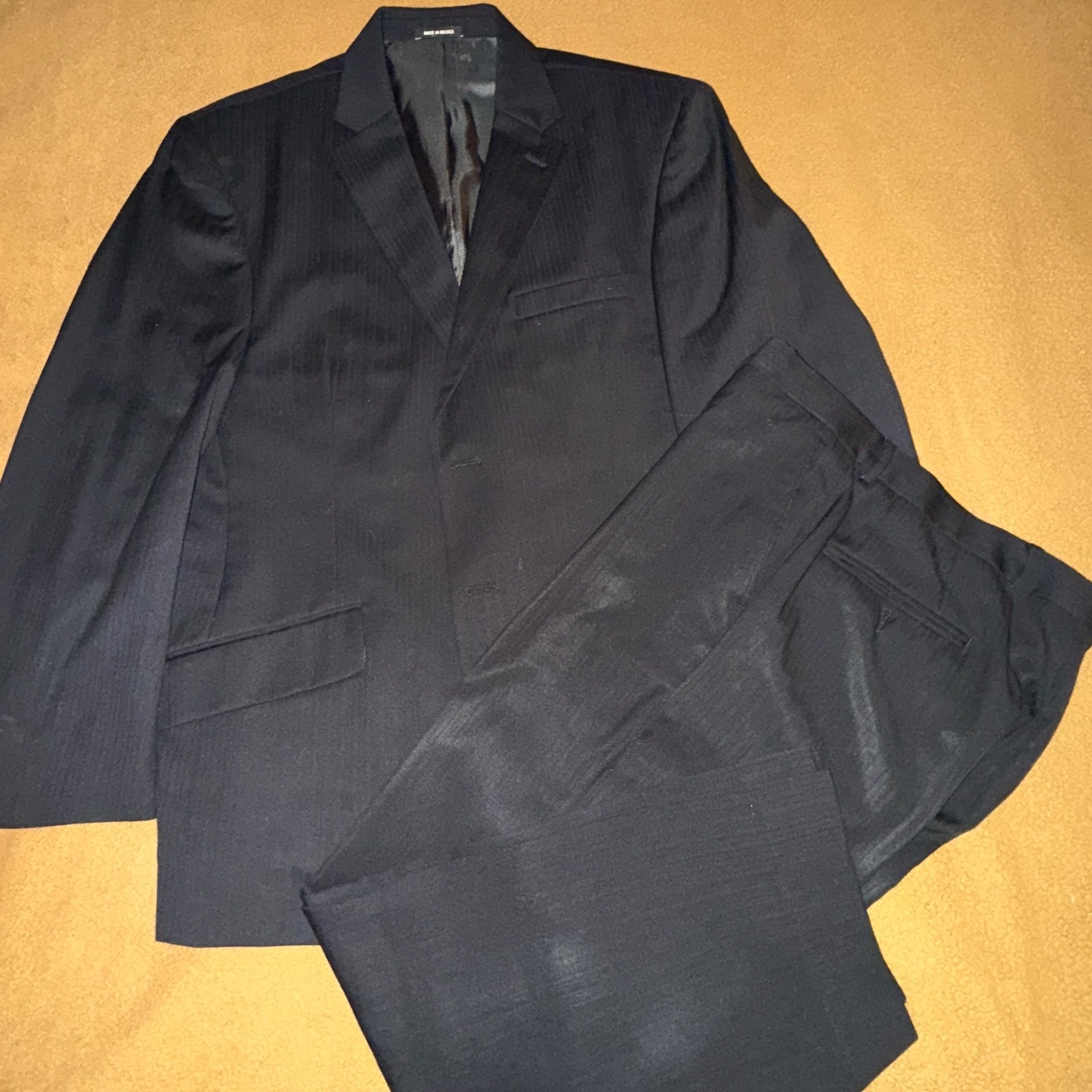CLAIBORNE 2 pc black suit Jacket size 42 S Pant size 36x29