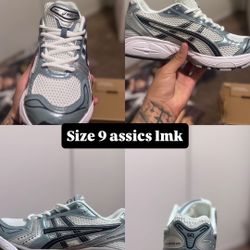 assic shoes